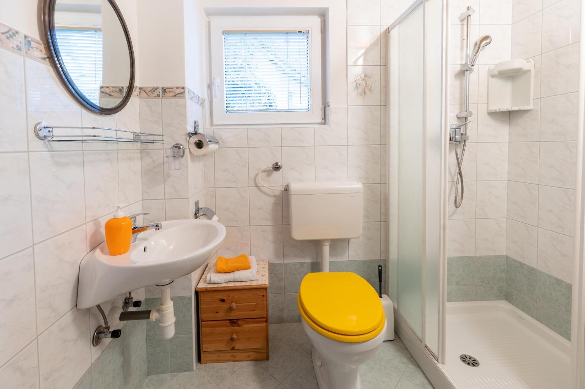 Apartments Pri Urhu Бохин Екстериор снимка