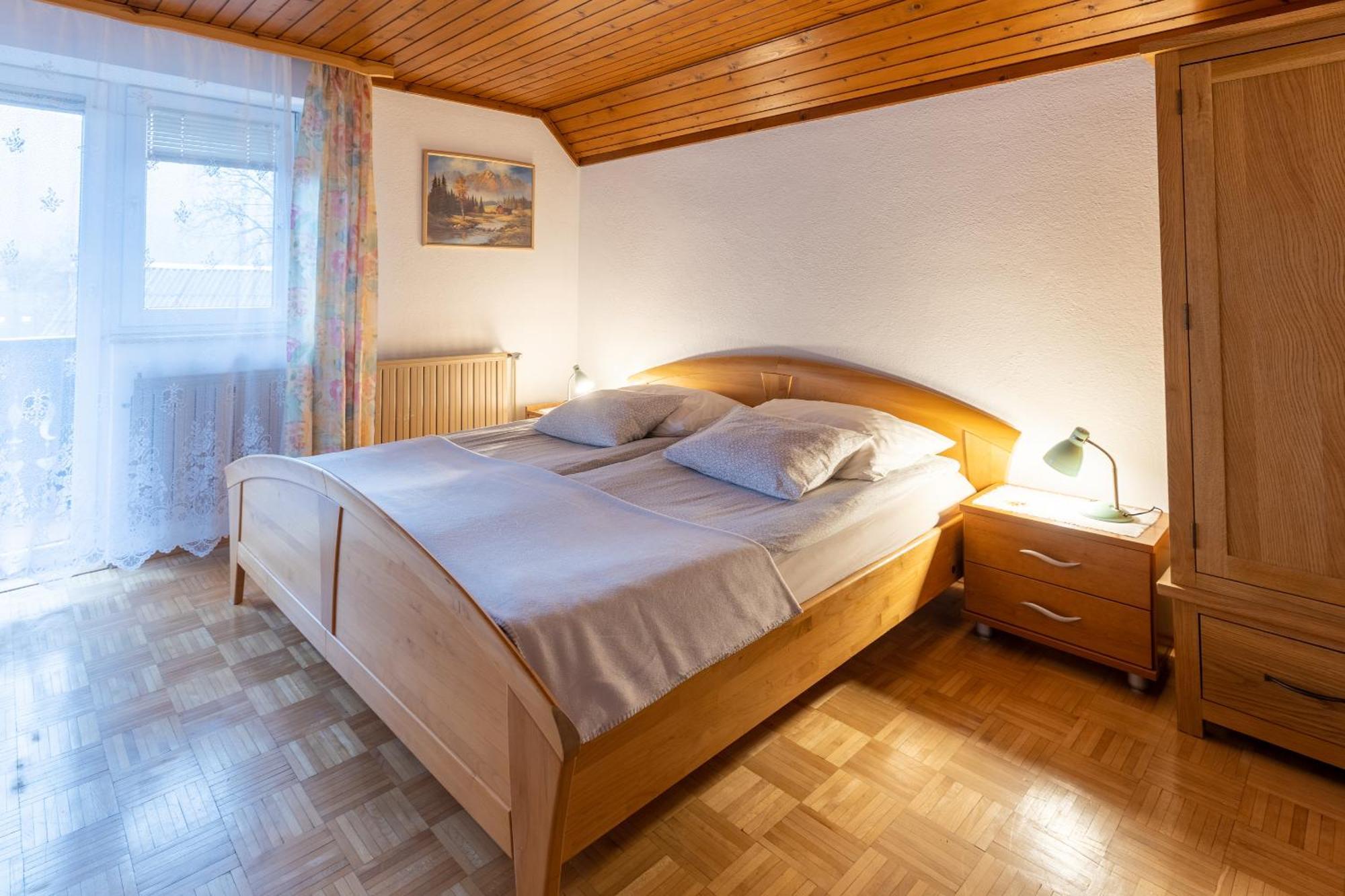 Apartments Pri Urhu Бохин Екстериор снимка